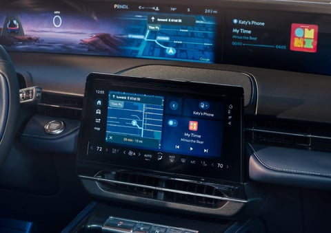 Driving directions are shown on the center touchscreen. | Klaben Lincoln in Kent OH